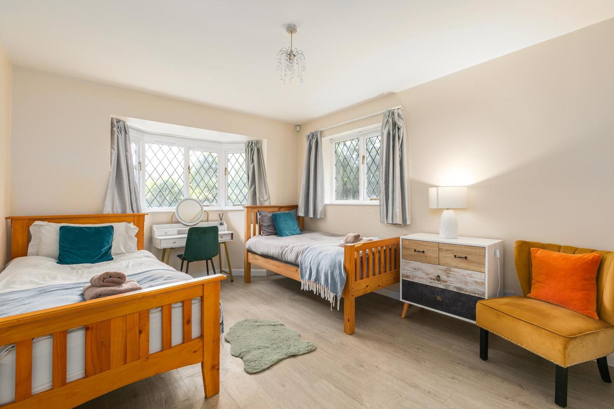 Rural Lodge Stay In Windsor! Hot Tub! Sleeps 20 Bray Buitenkant foto