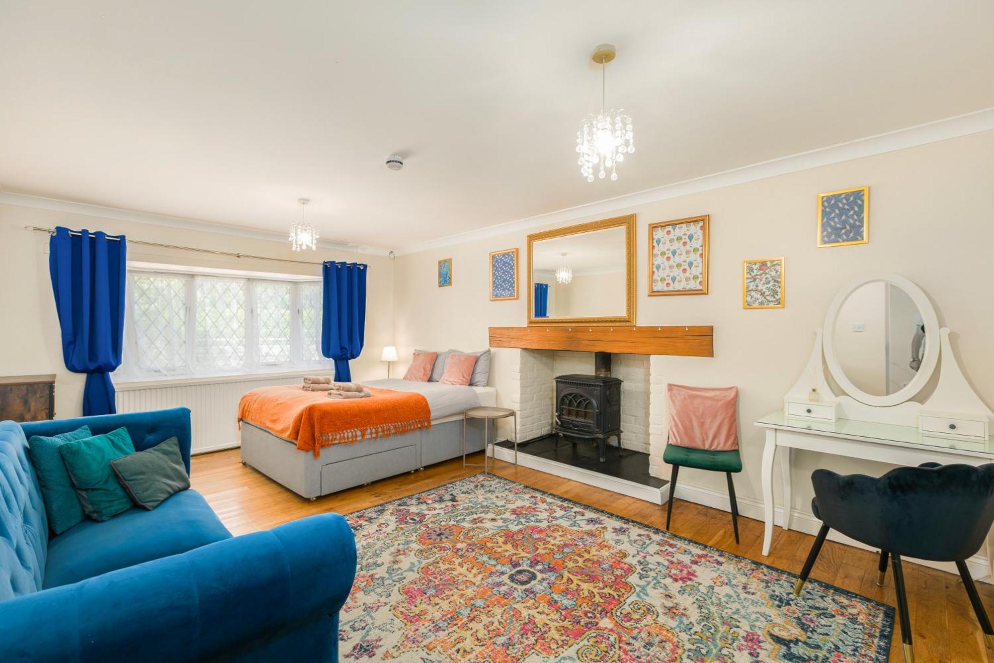 Rural Lodge Stay In Windsor! Hot Tub! Sleeps 20 Bray Buitenkant foto