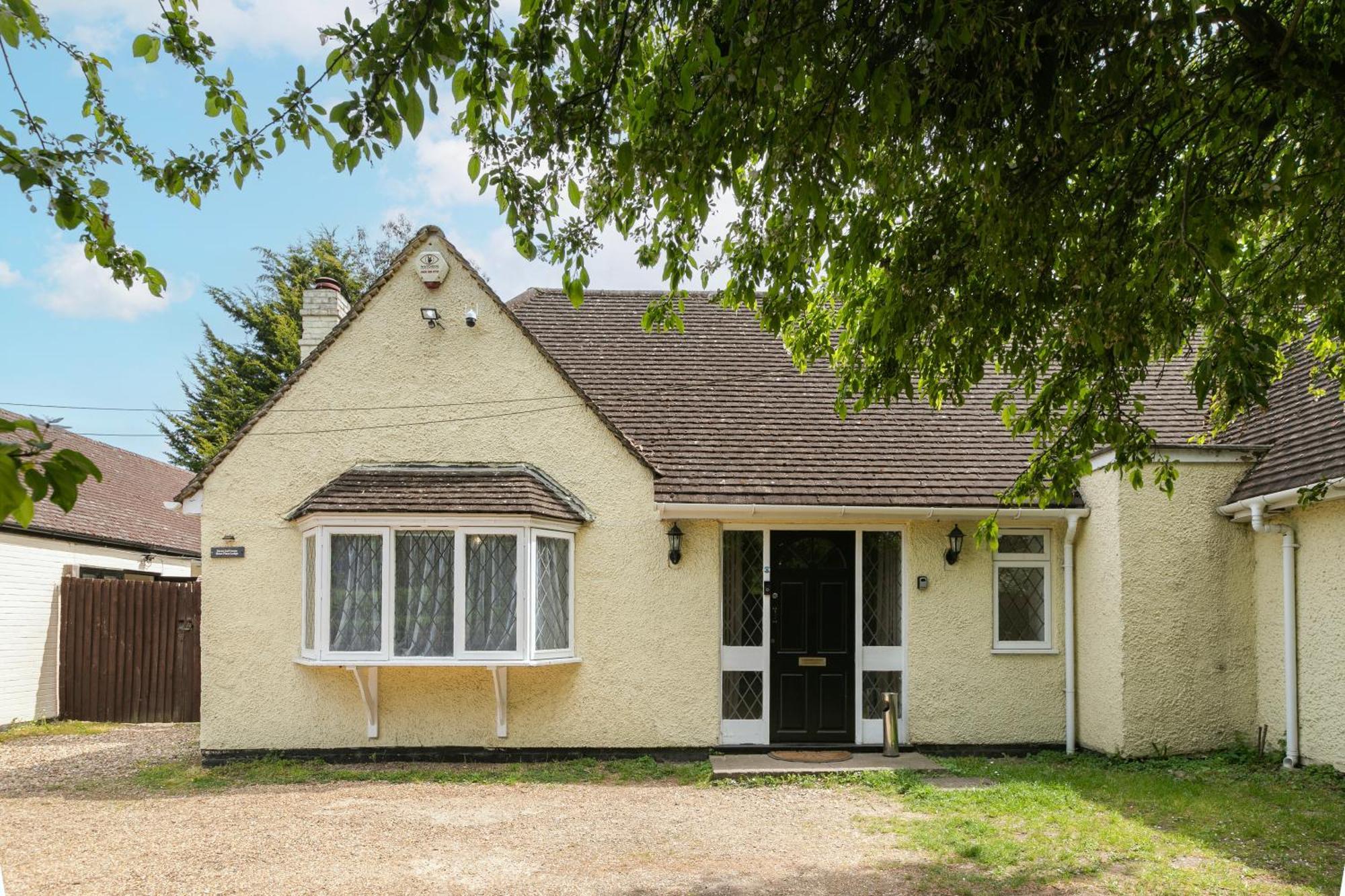 Rural Lodge Stay In Windsor! Hot Tub! Sleeps 20 Bray Buitenkant foto