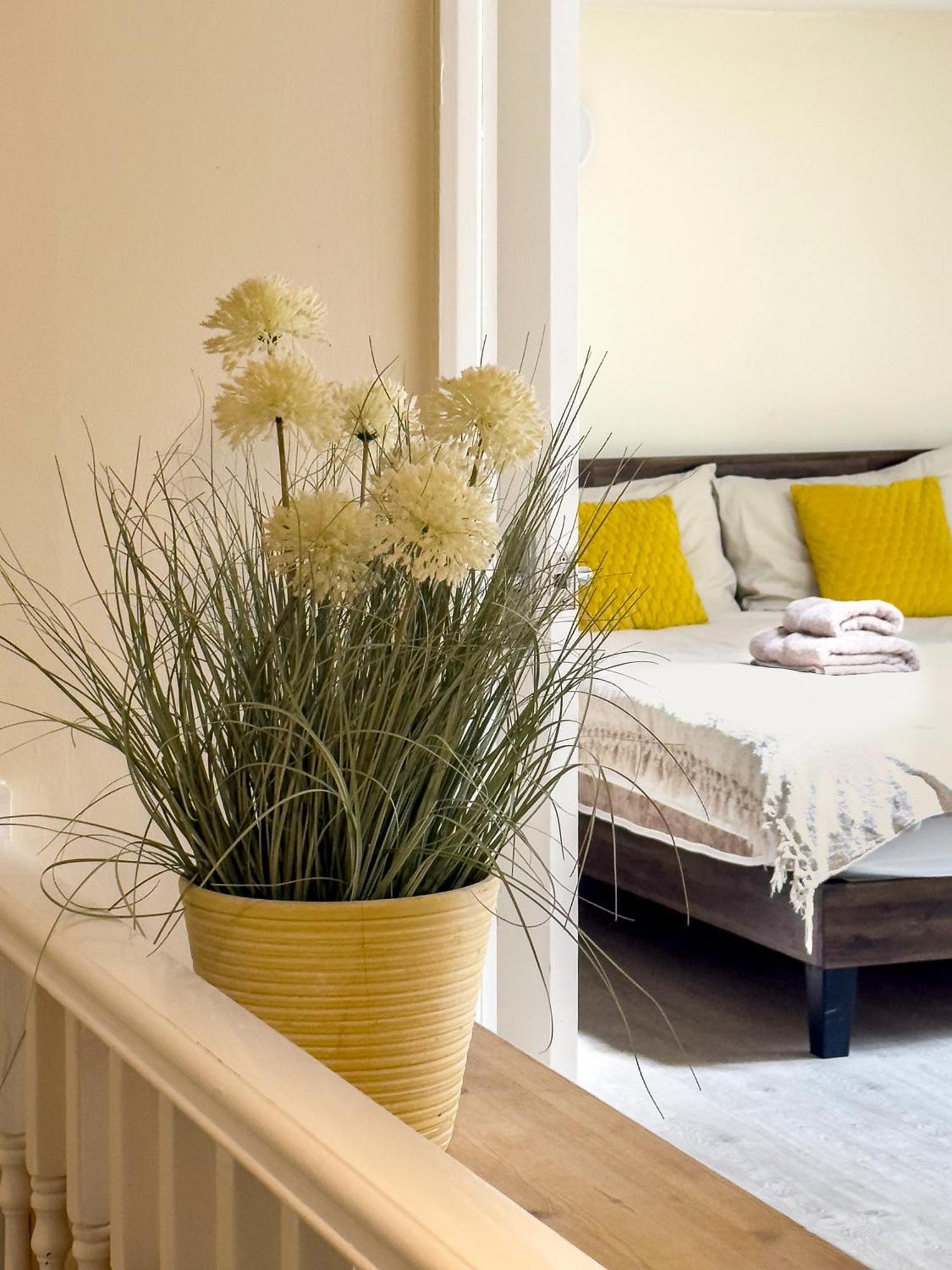 Rural Lodge Stay In Windsor! Hot Tub! Sleeps 20 Bray Buitenkant foto