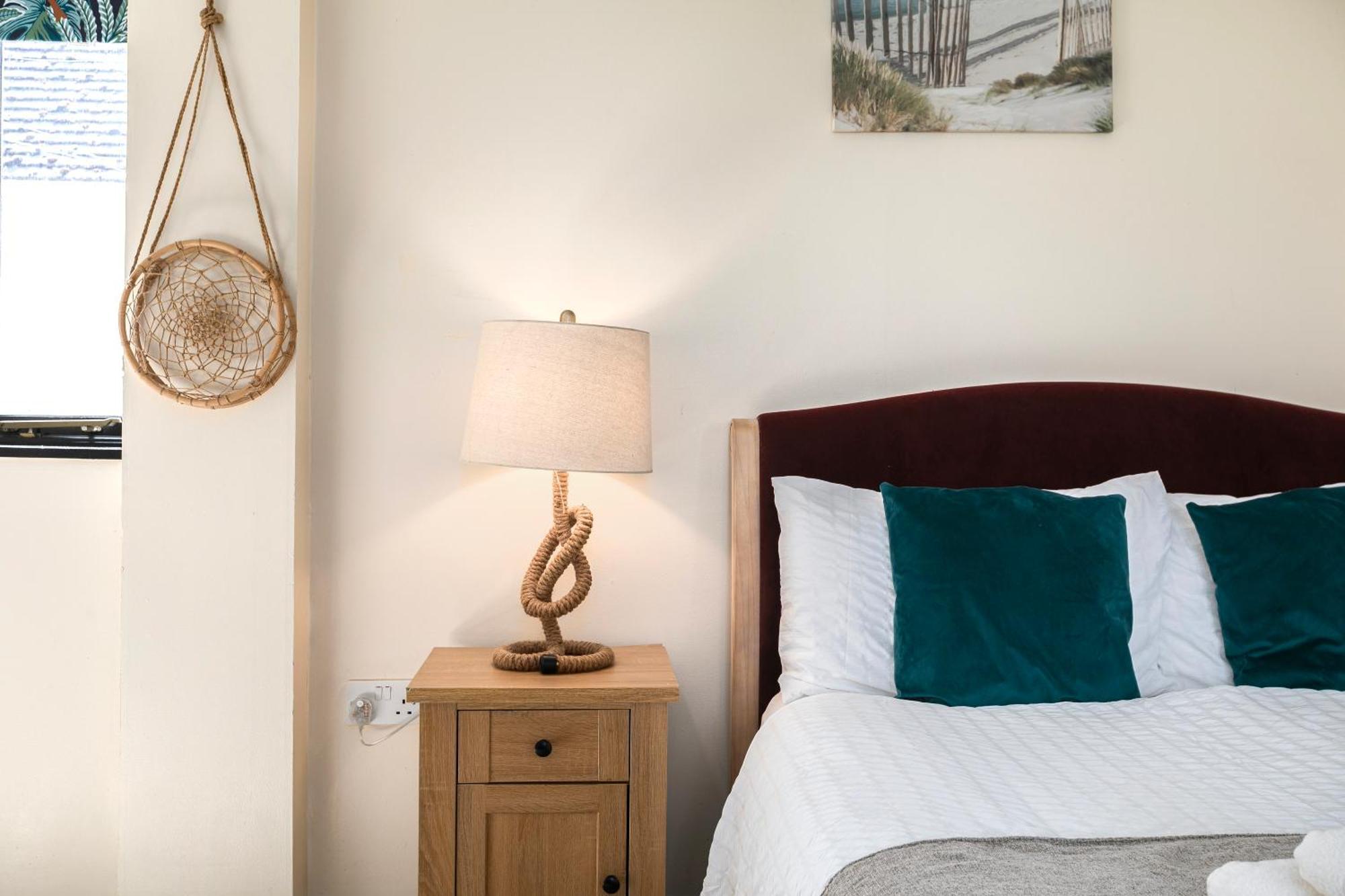 Rural Lodge Stay In Windsor! Hot Tub! Sleeps 20 Bray Buitenkant foto