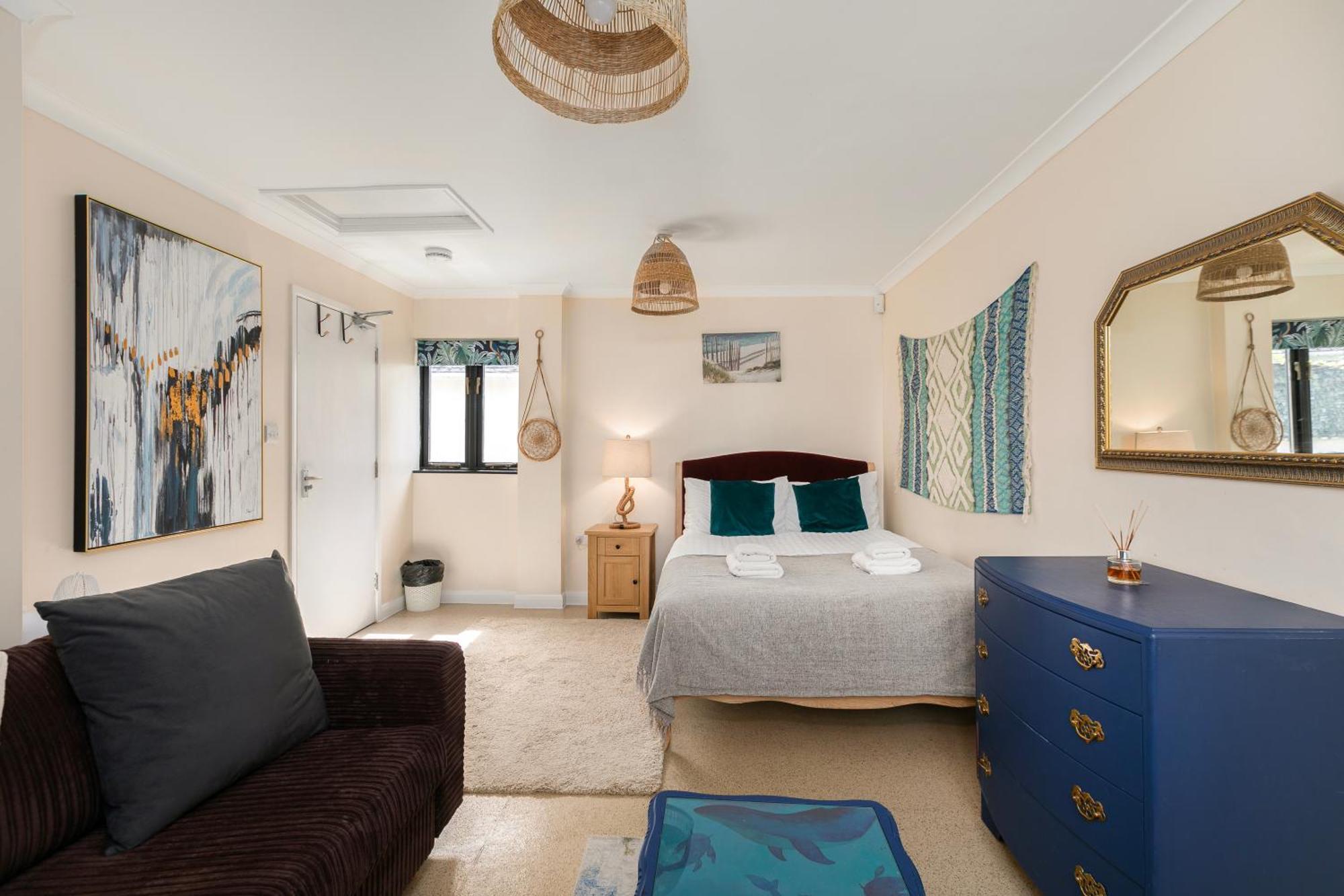 Rural Lodge Stay In Windsor! Hot Tub! Sleeps 20 Bray Buitenkant foto
