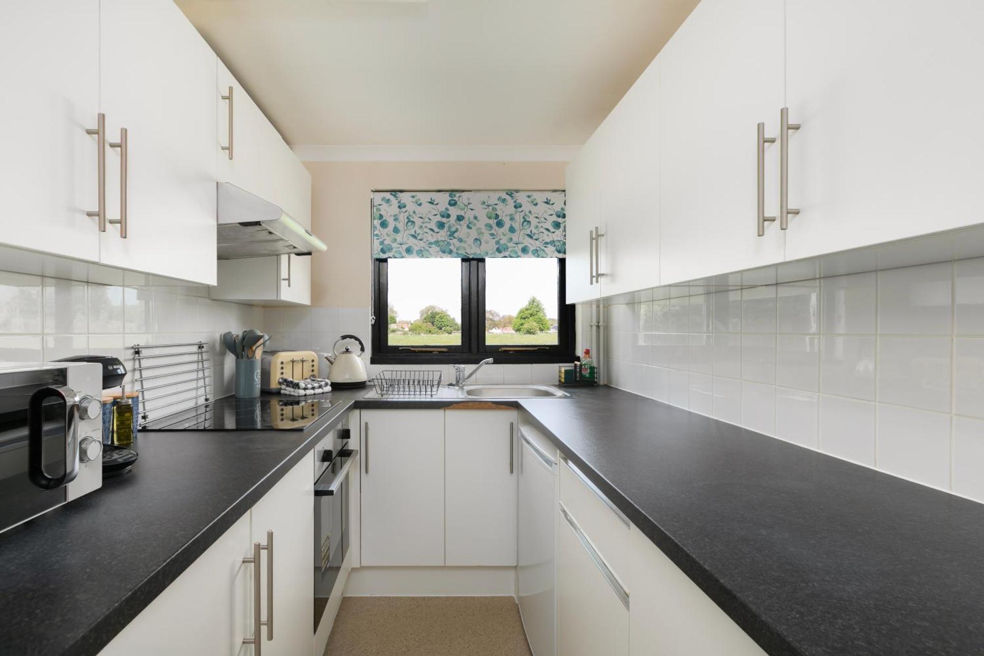 Rural Lodge Stay In Windsor! Hot Tub! Sleeps 20 Bray Buitenkant foto